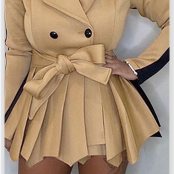 🧡🧡SHE’S FABULOUS!🧡🧡 - Picture 4 of 7